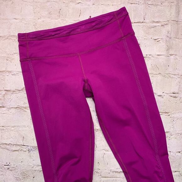 Lululemon Camo Crops - Picture 2 of 7